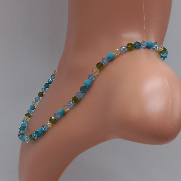 Swarovski Crystals Necklace - Picture 3 of 9